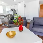 アパート A Un Paso Del Mar Con Servicios Y Piscina *