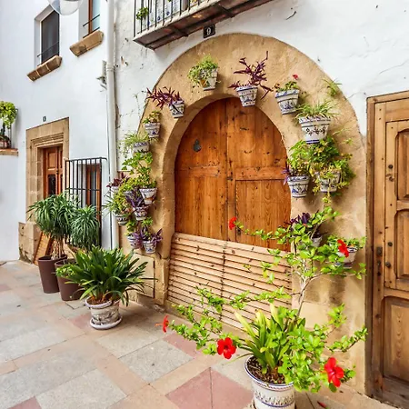 A Un Paso Del Mar Con Servicios Y Piscina Jávea